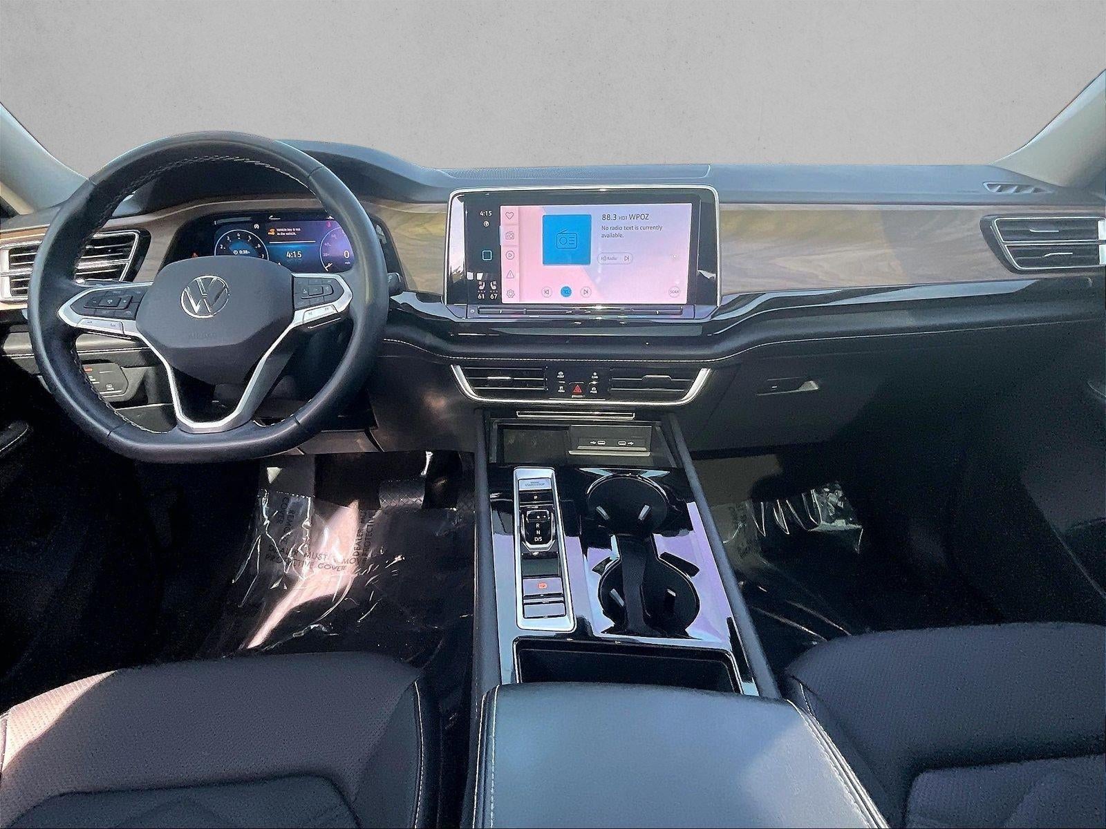 2024 Volkswagen Atlas SE w/Tech - Photo 16