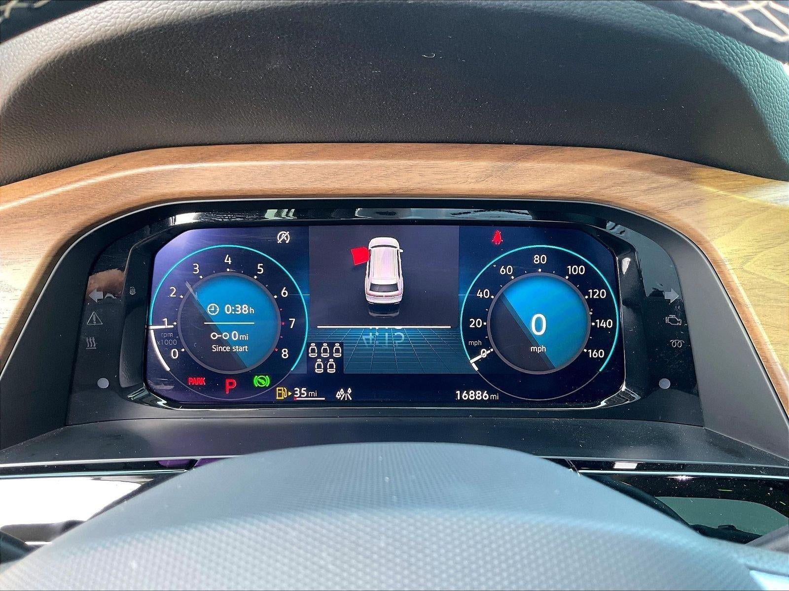 2024 Volkswagen Atlas SE w/Tech - Photo 22