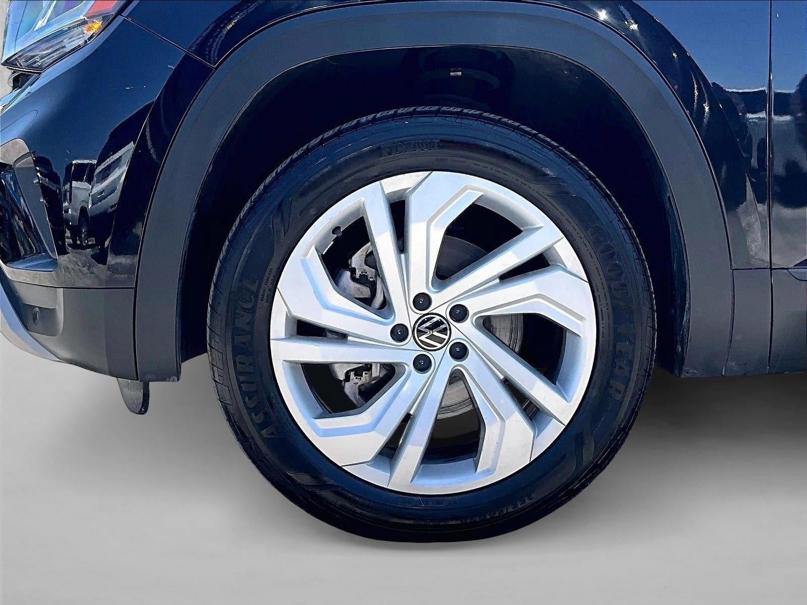 2023 Volkswagen Atlas SE w/Tech - Photo 10