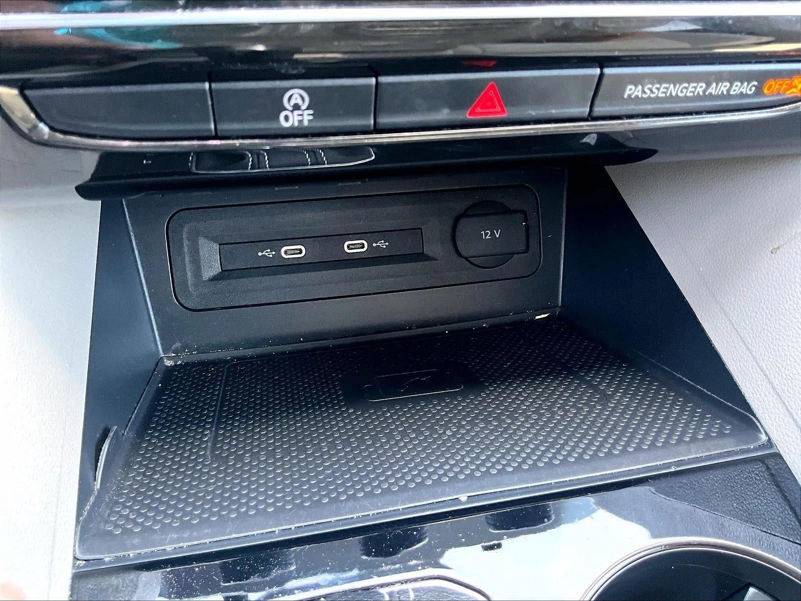 2023 Volkswagen Atlas SE w/Tech - Photo 24