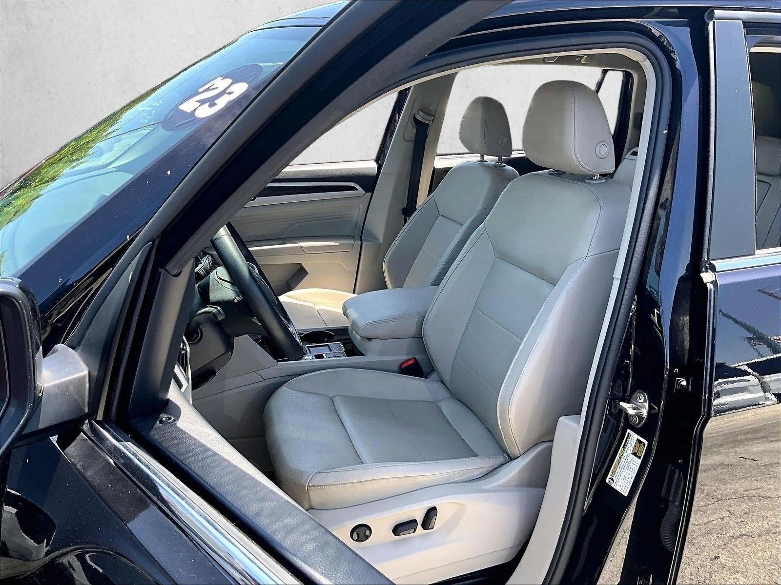 2023 Volkswagen Atlas SE w/Tech - Photo 25