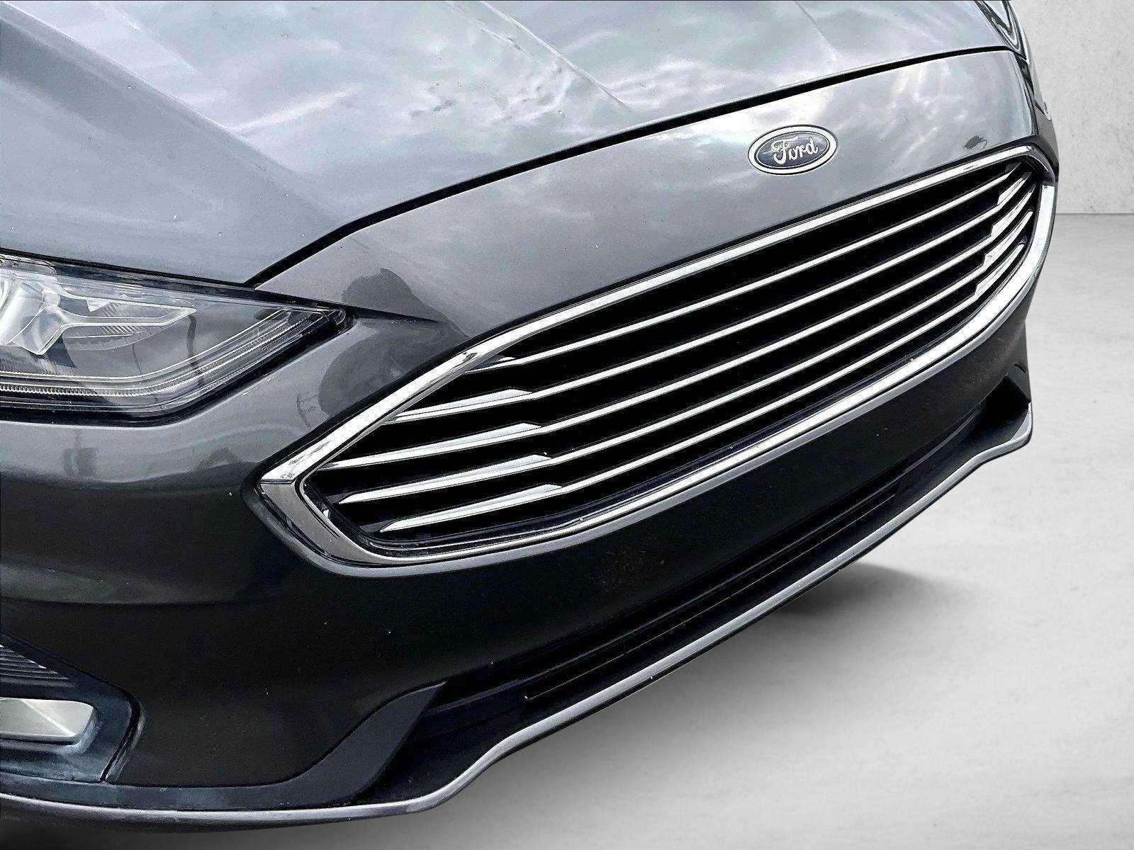 2020 Ford Fusion SE