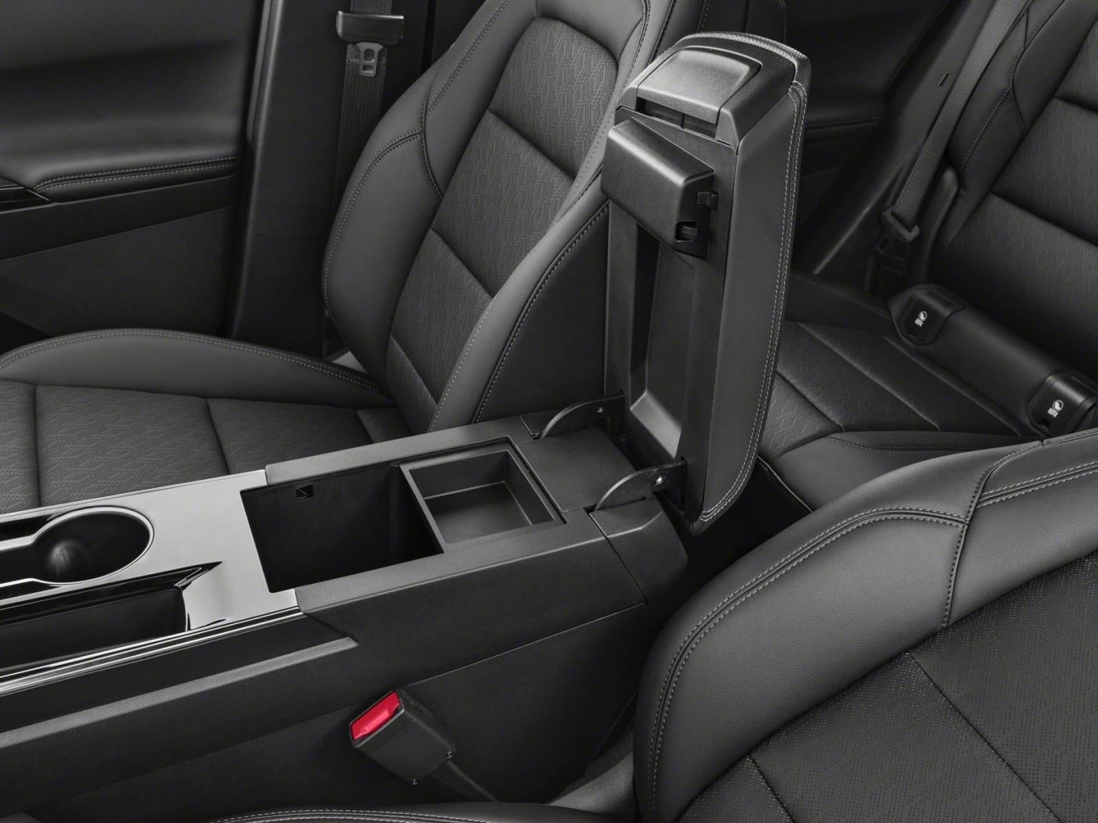 2027 Chevrolet Equinox LT - Photo 10