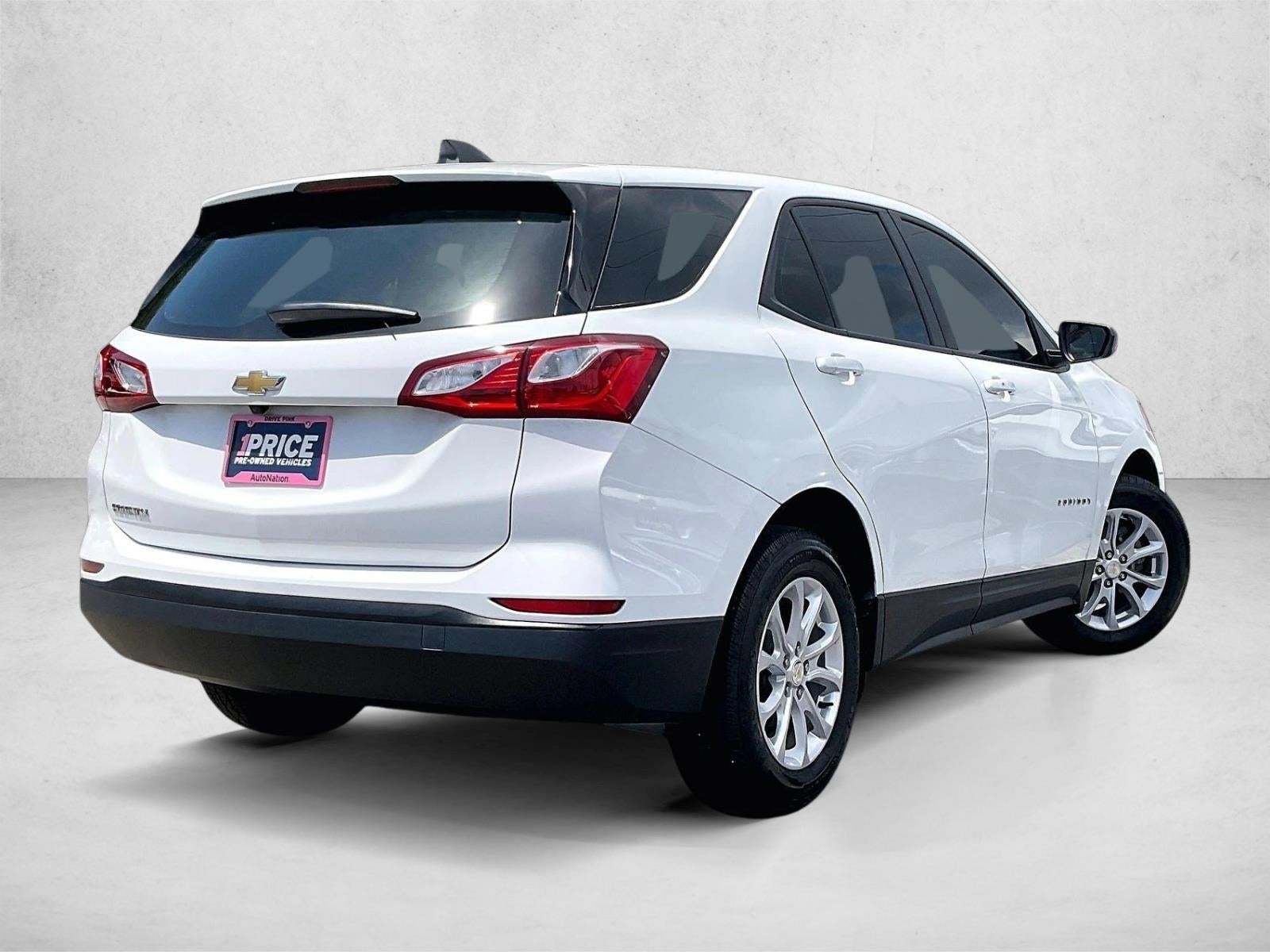 2020 Chevrolet Equinox LS - Photo 2