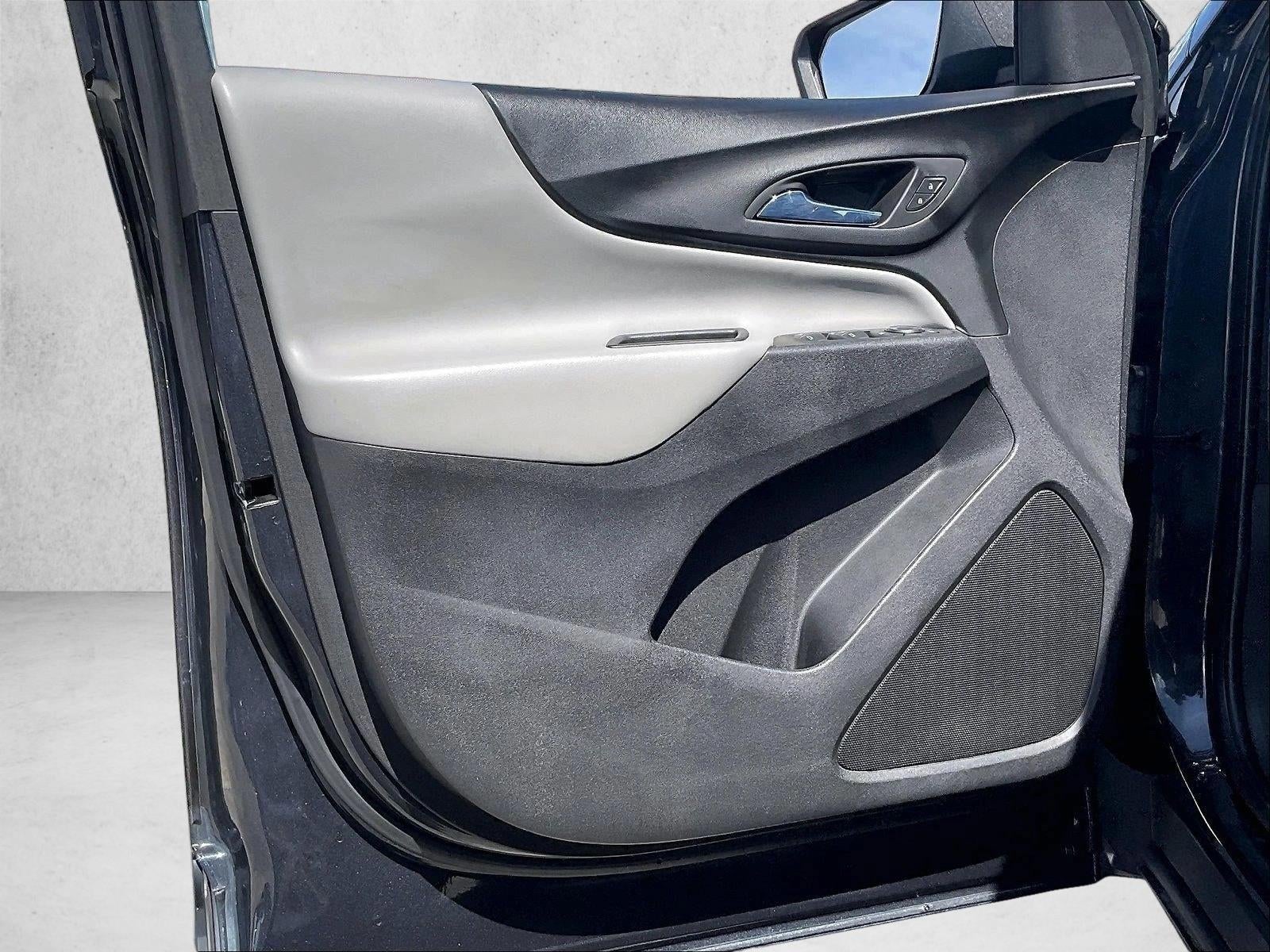 2022 Chevrolet Equinox LS - Photo 18