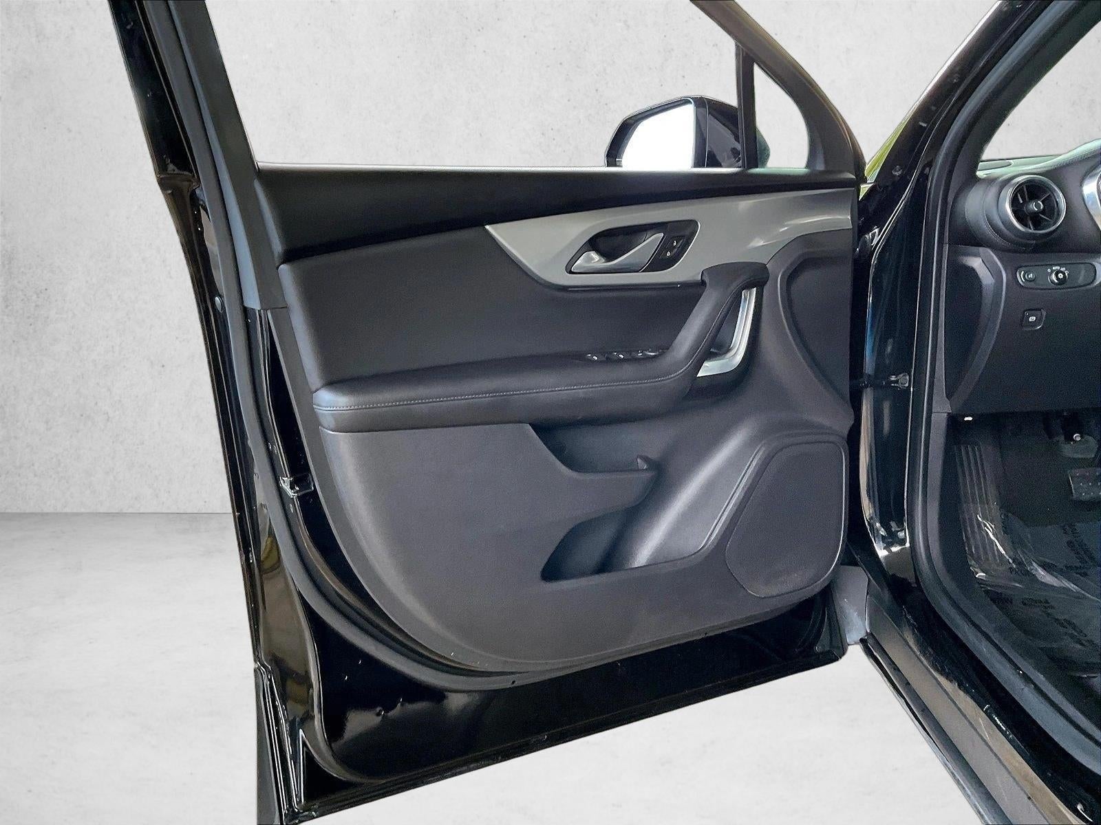 2019 Chevrolet Blazer L - Photo 14