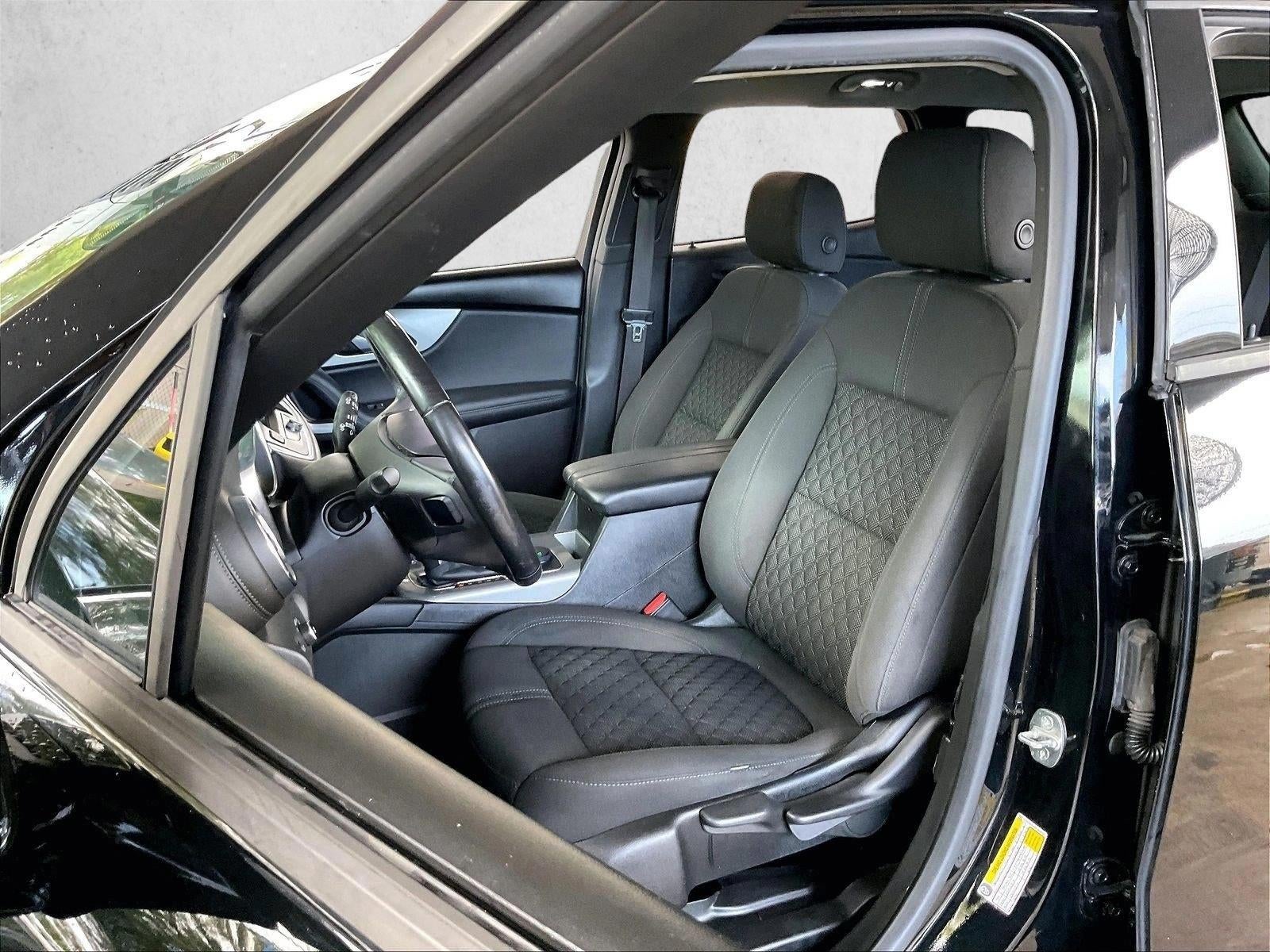 2019 Chevrolet Blazer L - Photo 23