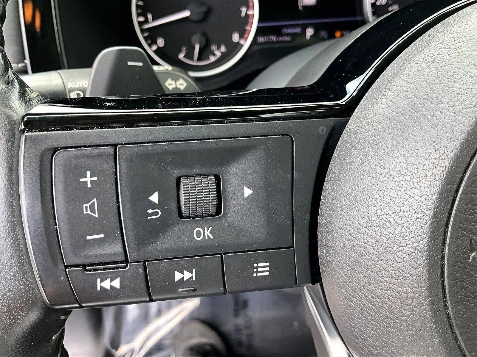 2022 Nissan Pathfinder SV 2WD