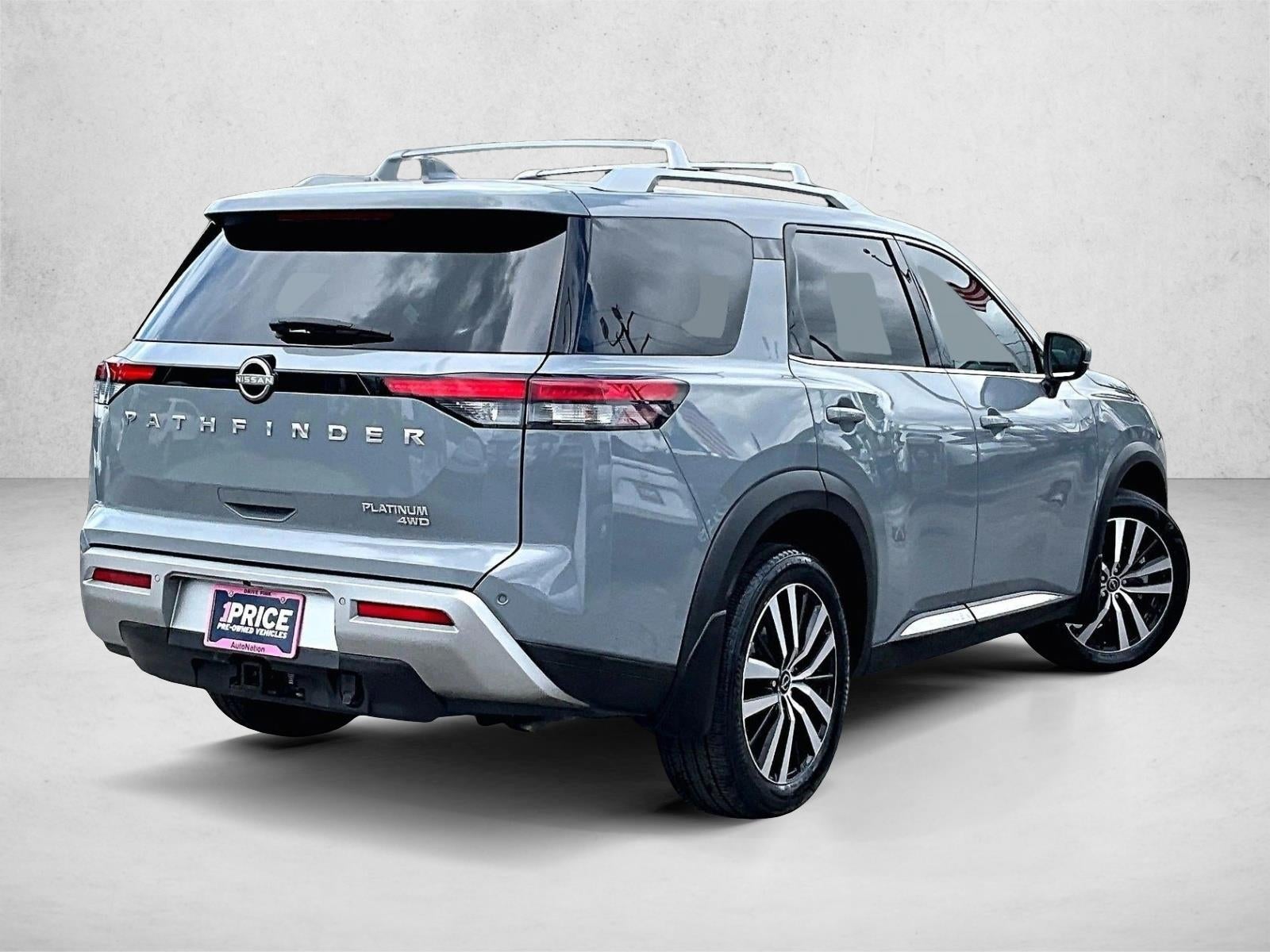 2024 Nissan Pathfinder Platinum - Photo 2