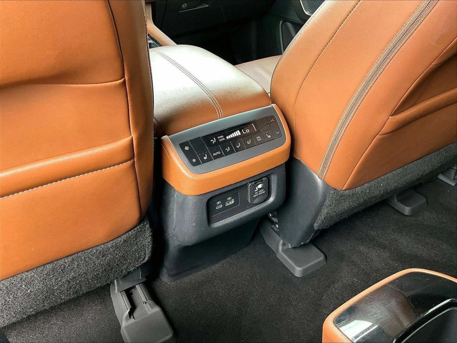 2024 Nissan Pathfinder Platinum 4WD