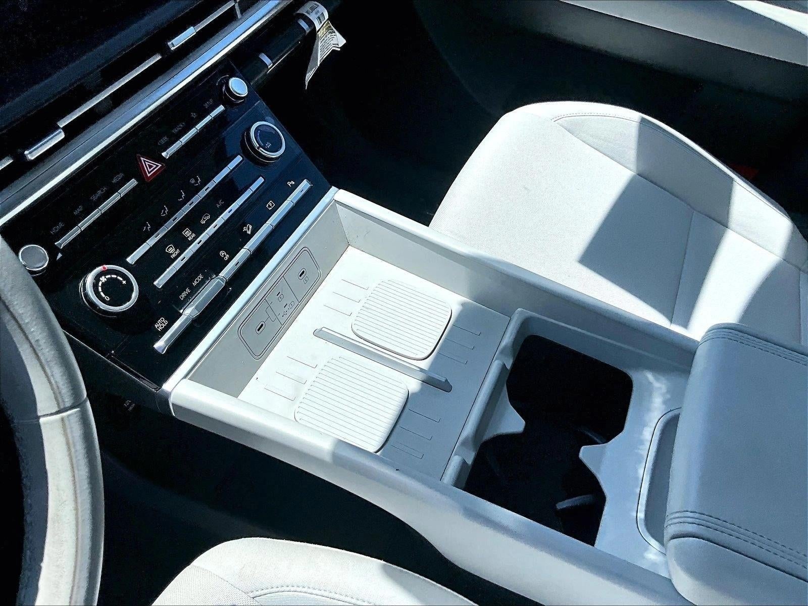 2025 Hyundai Santa Fe SE