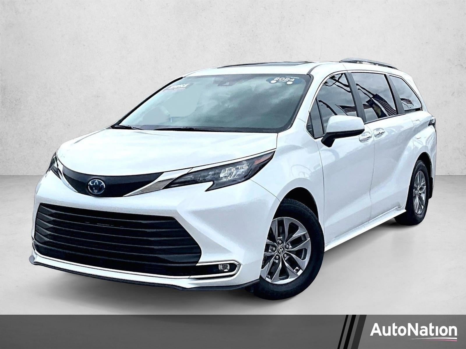 2024 Toyota Sienna XLE