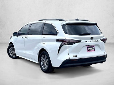 2024 Toyota Sienna XLE