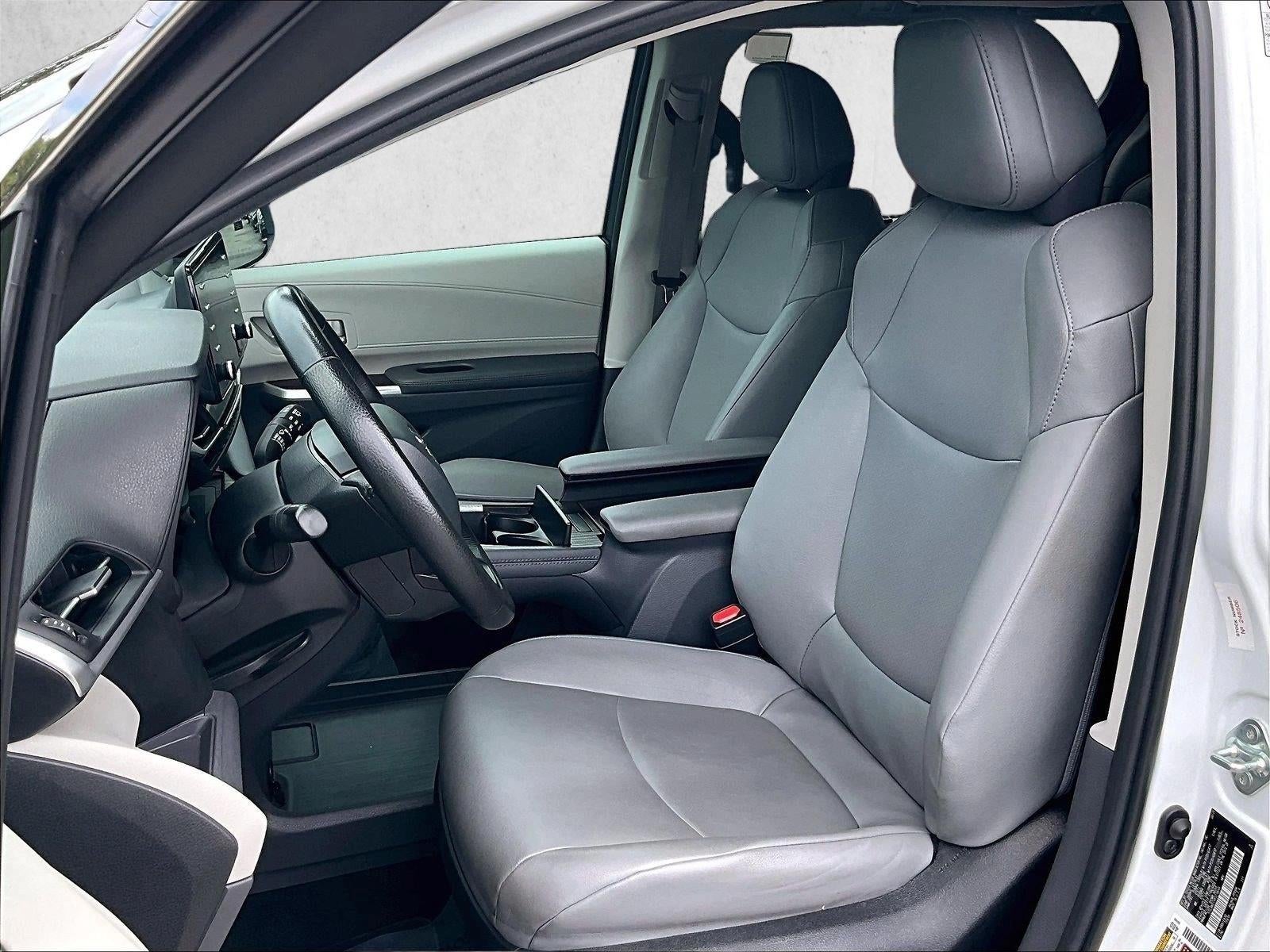 2024 Toyota Sienna XLE