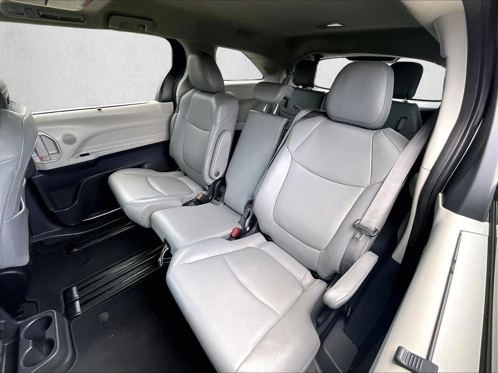 2024 Toyota Sienna XLE