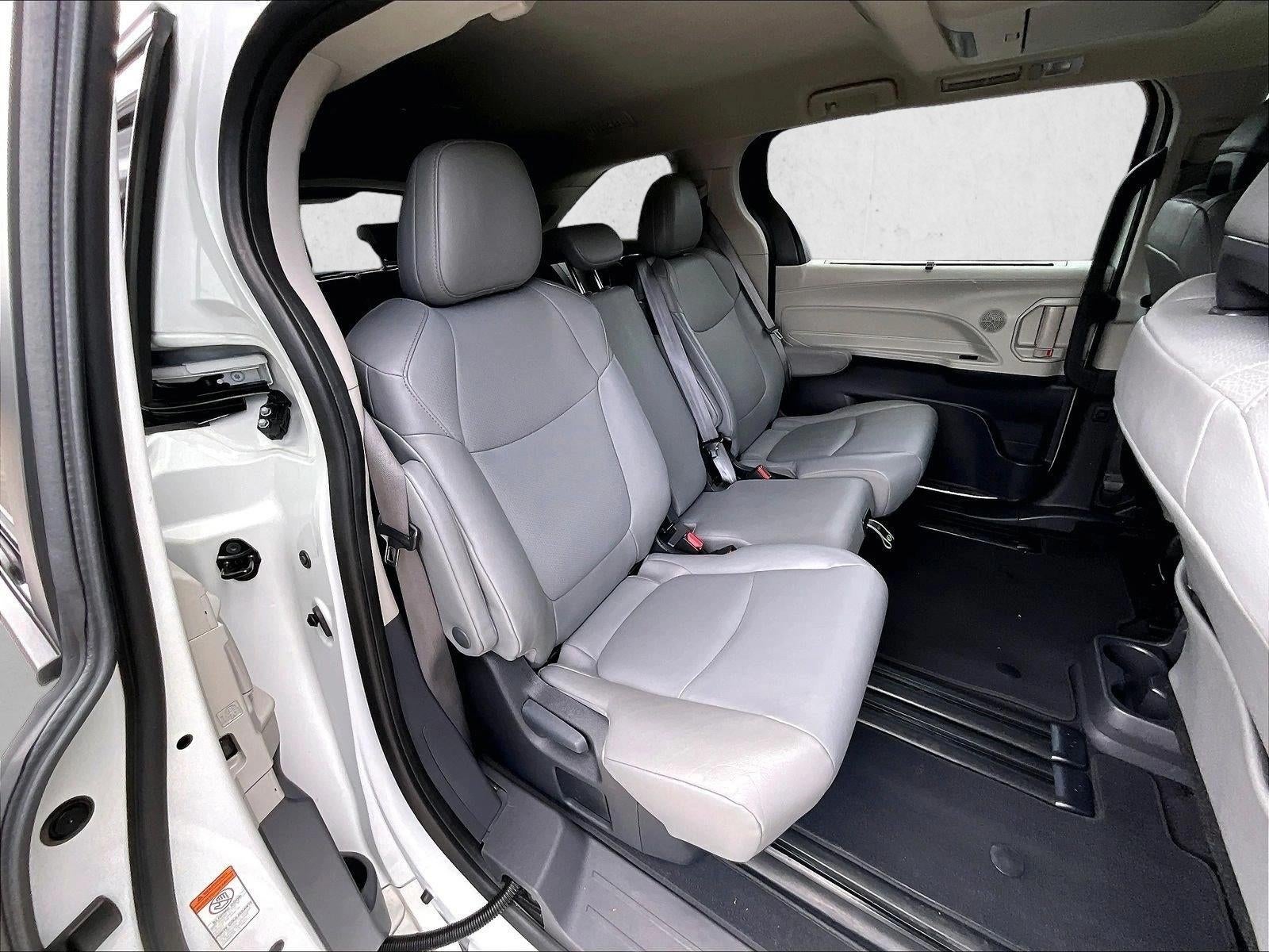 2024 Toyota Sienna XLE