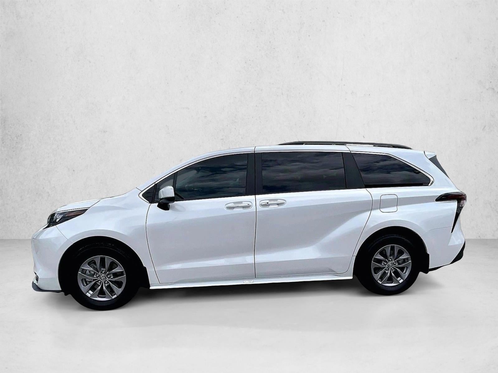 2024 Toyota Sienna XLE
