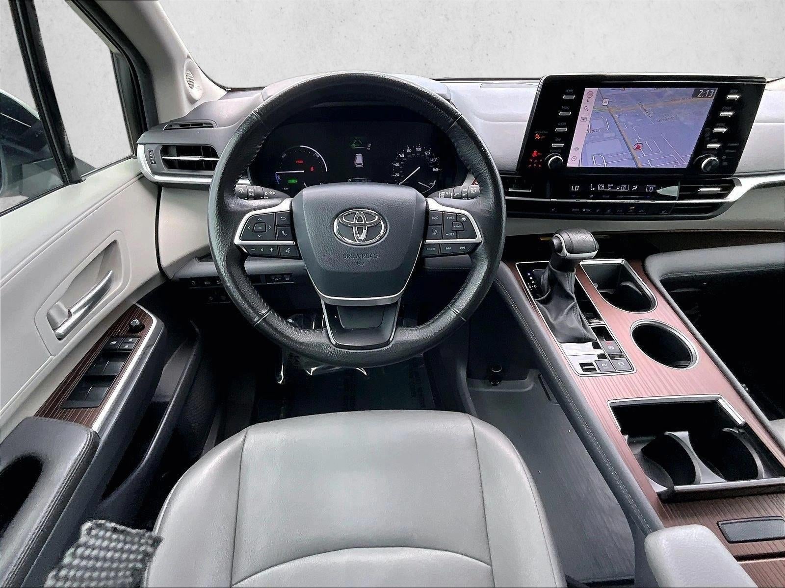 2024 Toyota Sienna XLE