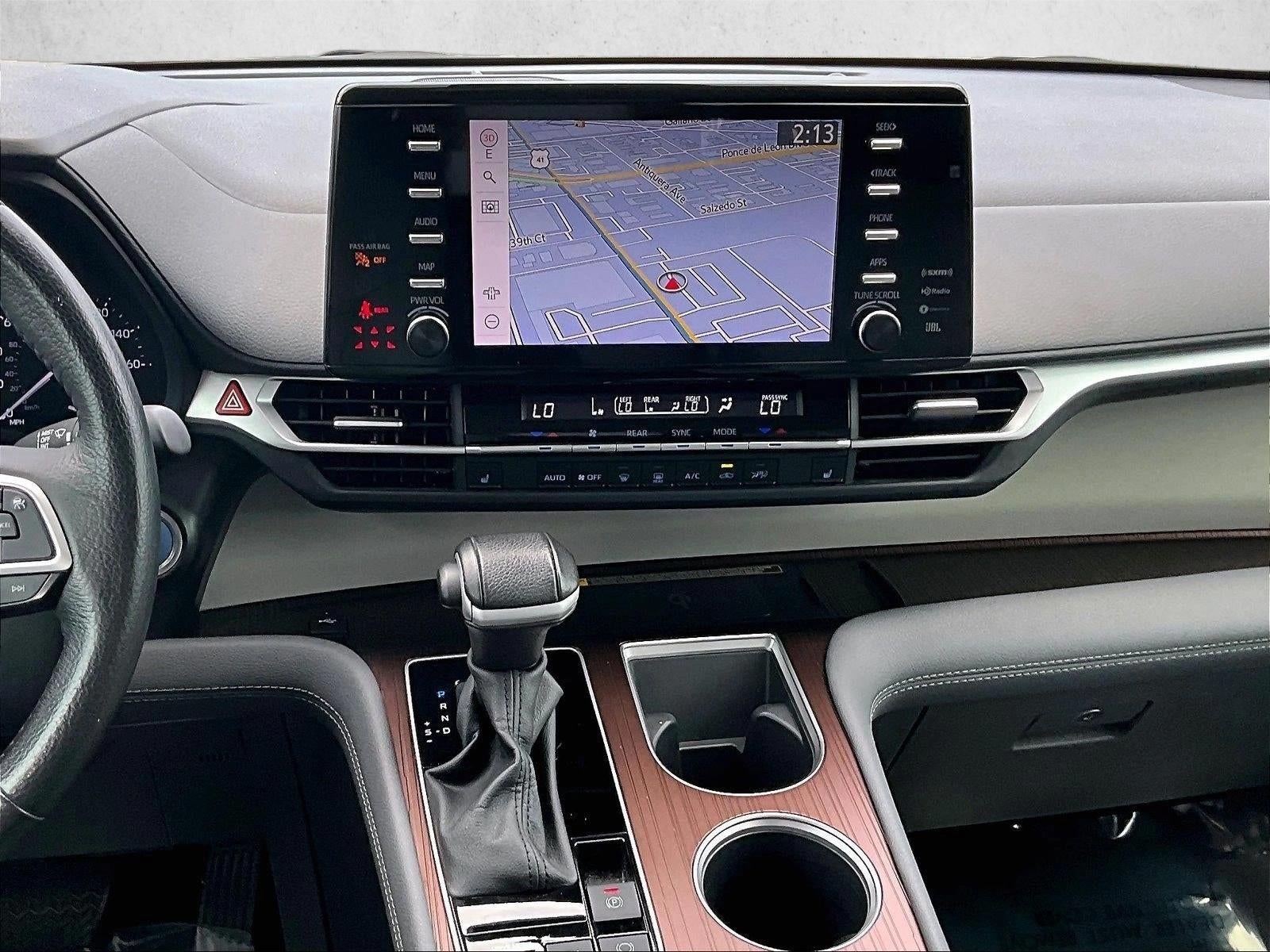 2024 Toyota Sienna XLE