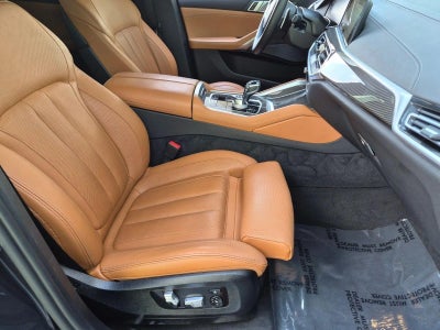 2022 BMW X6 M50i