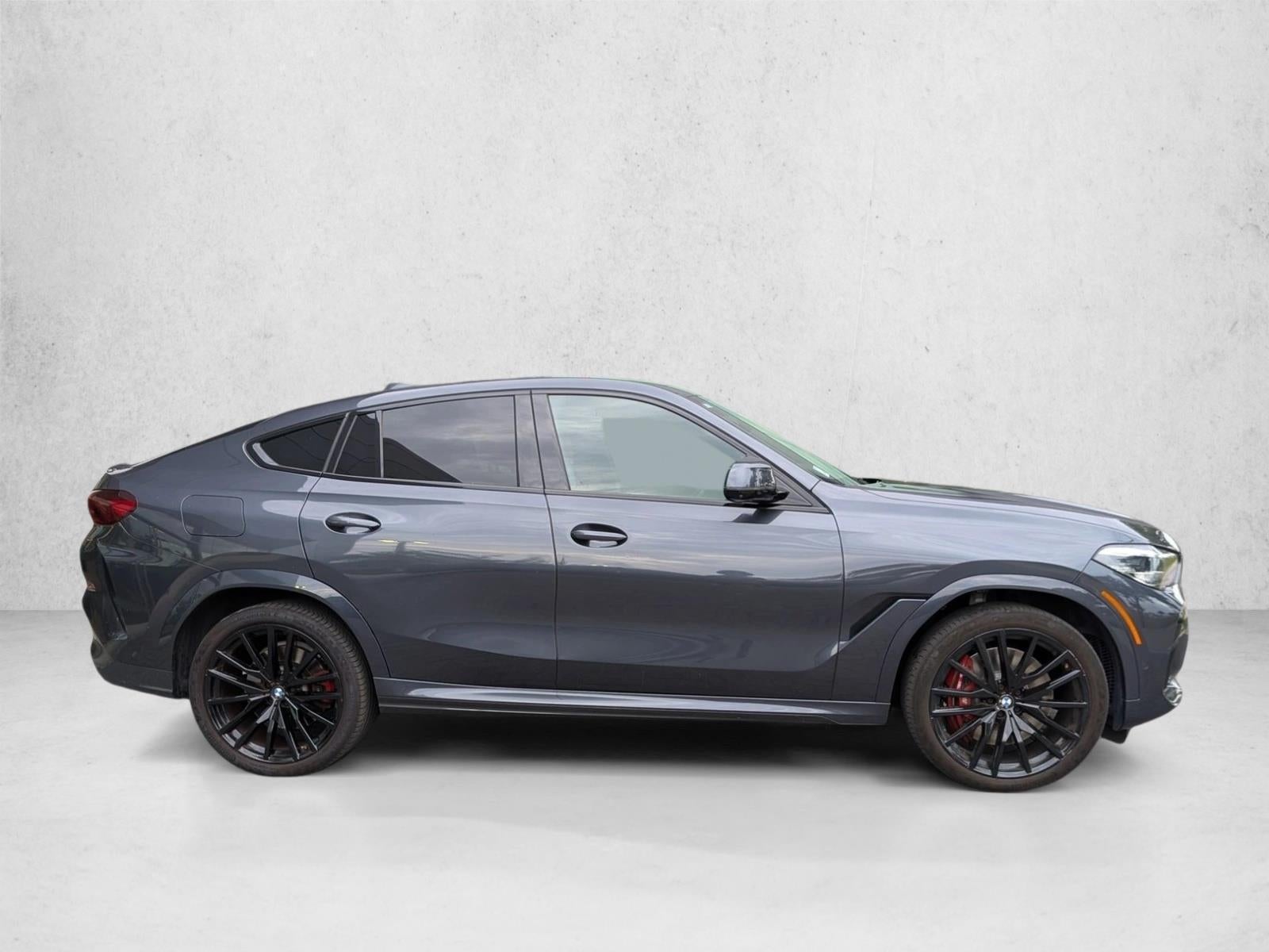 2022 BMW X6 M50i