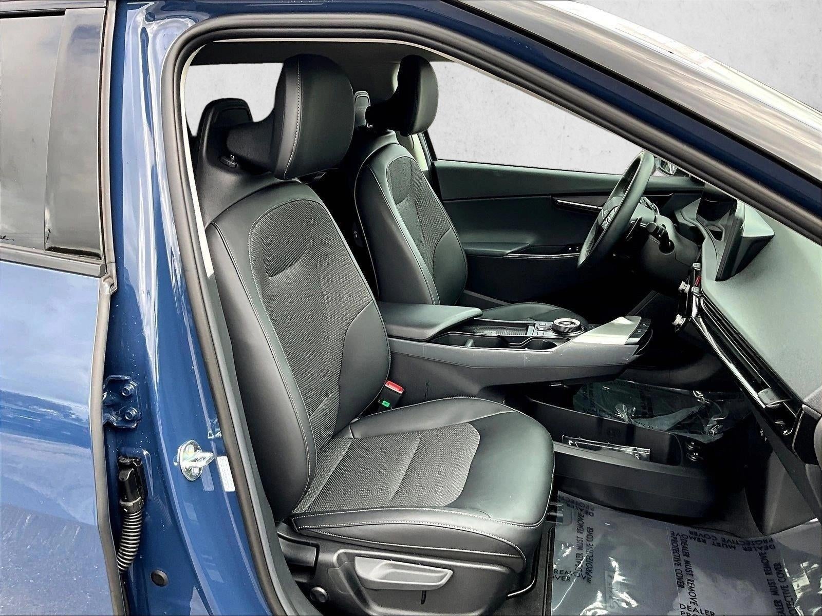 2025 Kia EV6 Light