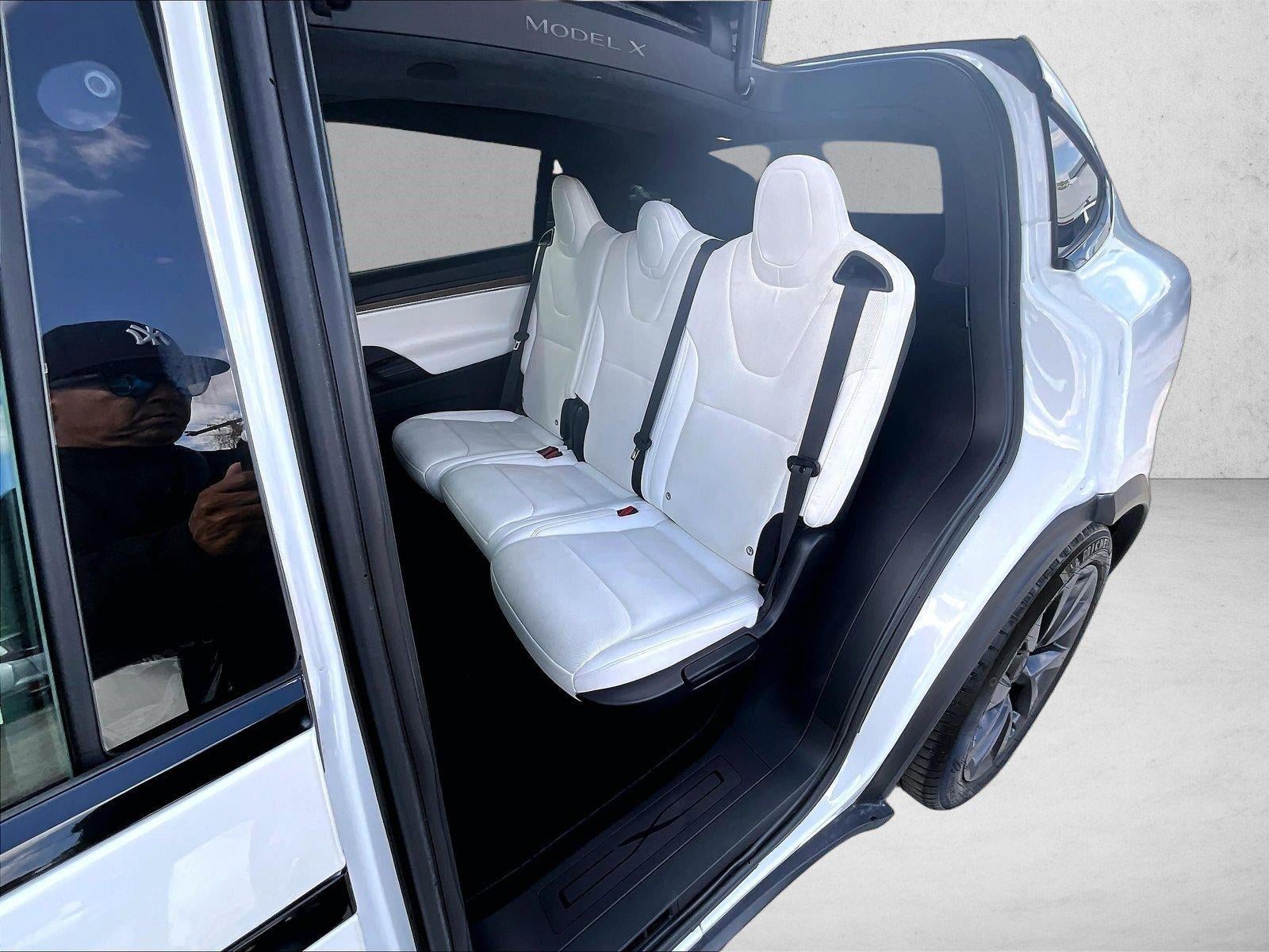 2023 Tesla Model X Base