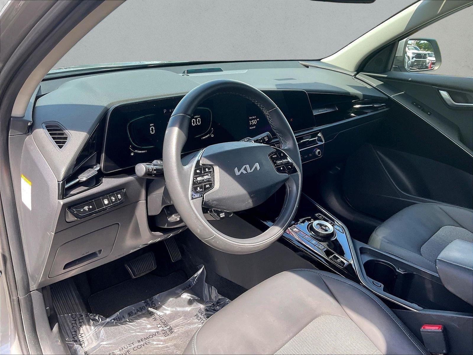 2023 Kia Niro EX - Photo 13