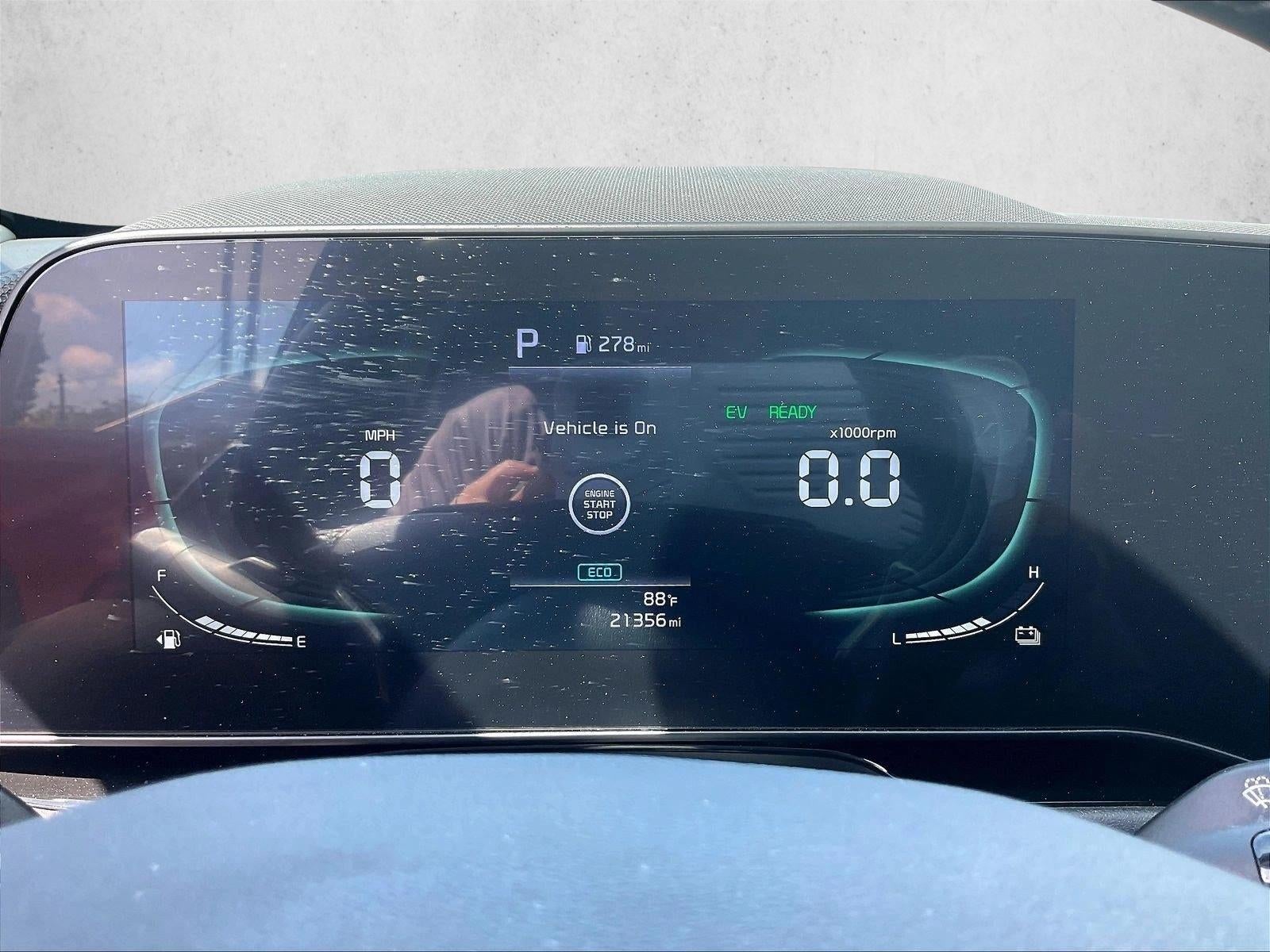 2023 Kia Niro EX - Photo 21