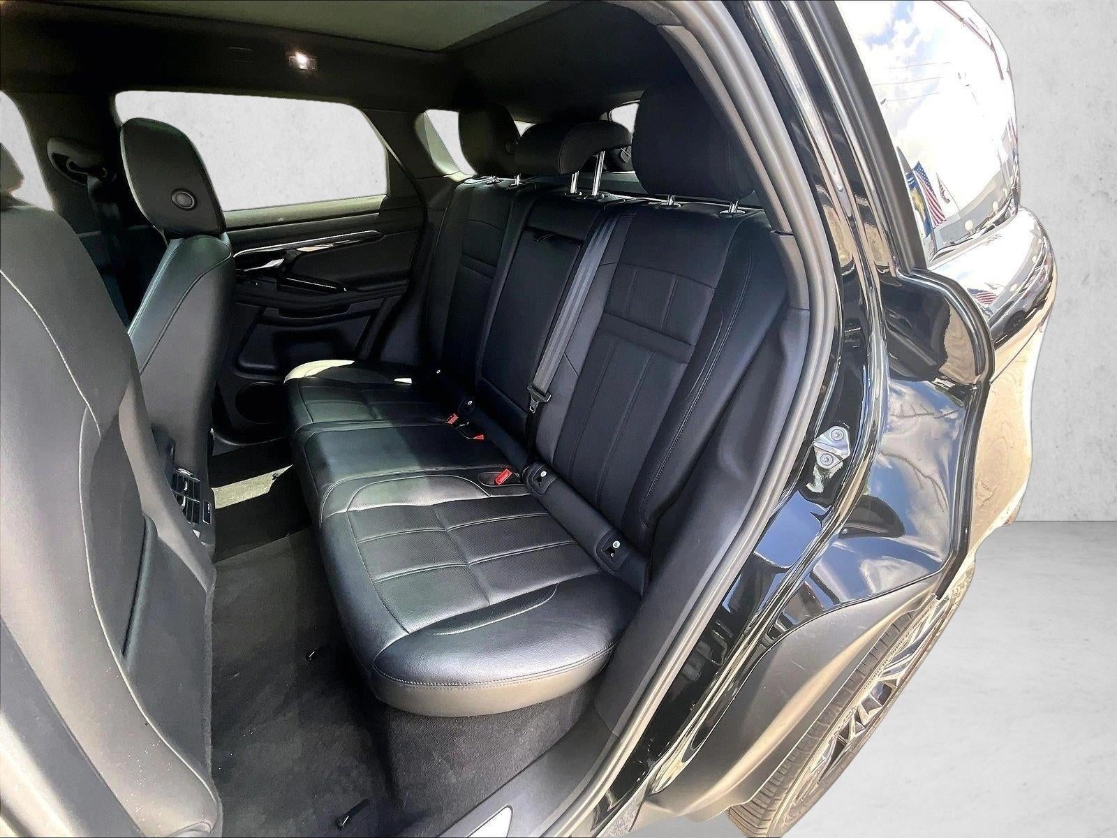 2023 Land Rover Range Rover Evoque R-Dynamic SE
