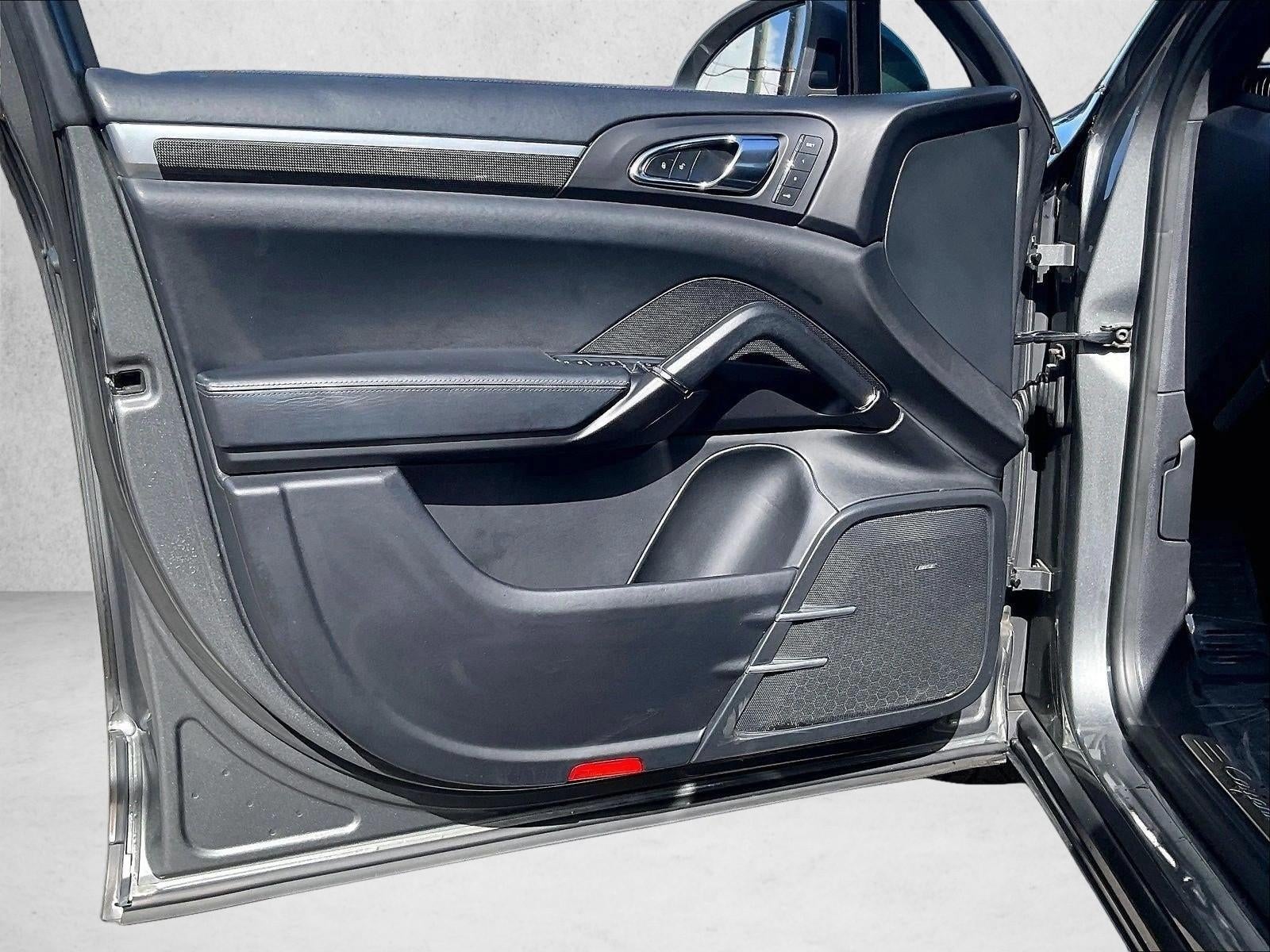 2016 Porsche Cayenne Turbo