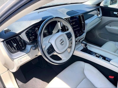 2020 Volvo XC60 T5 Momentum