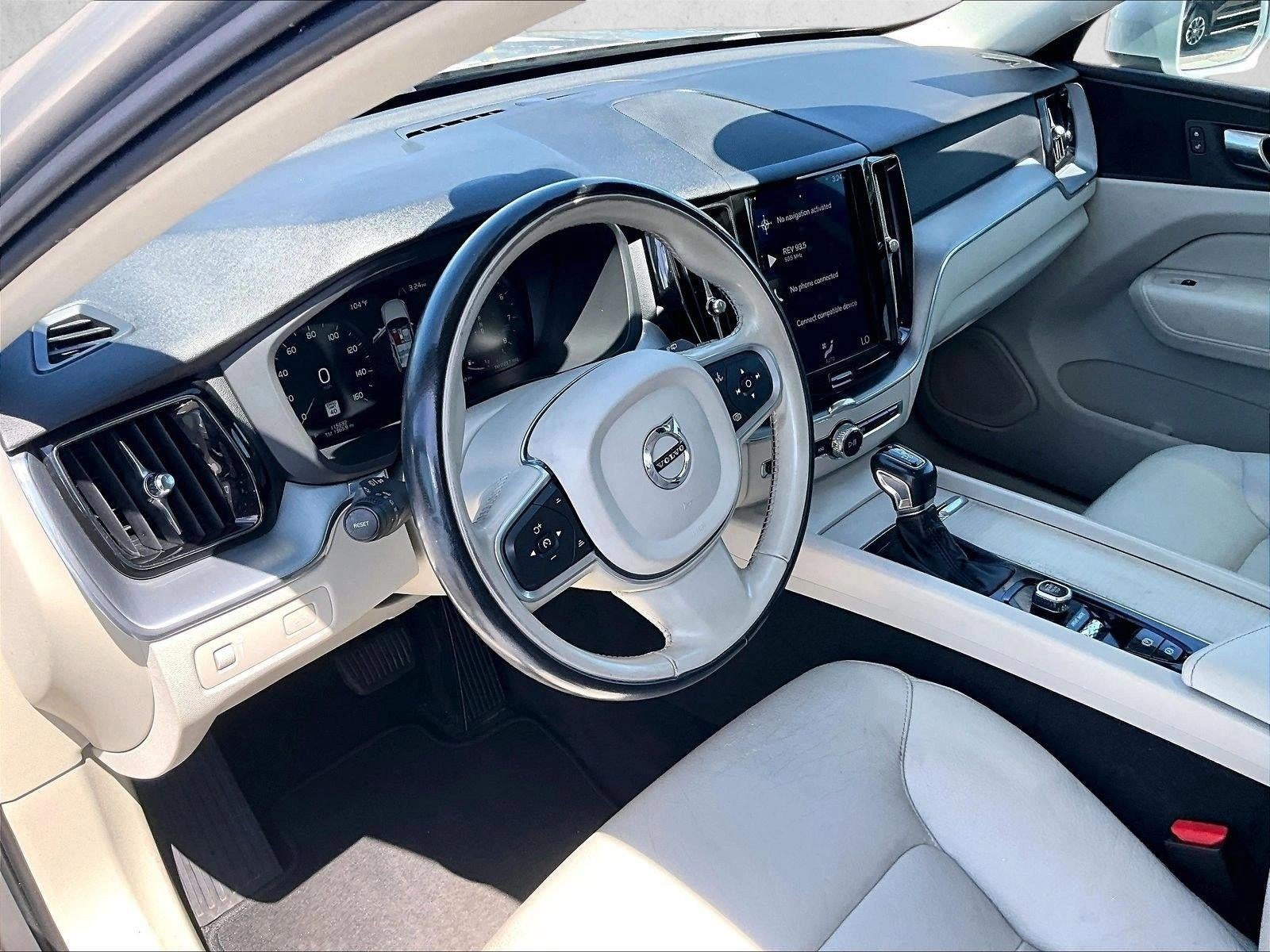 2020 Volvo XC60 T5 Momentum
