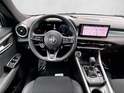 2025 Alfa Romeo Tonale Base