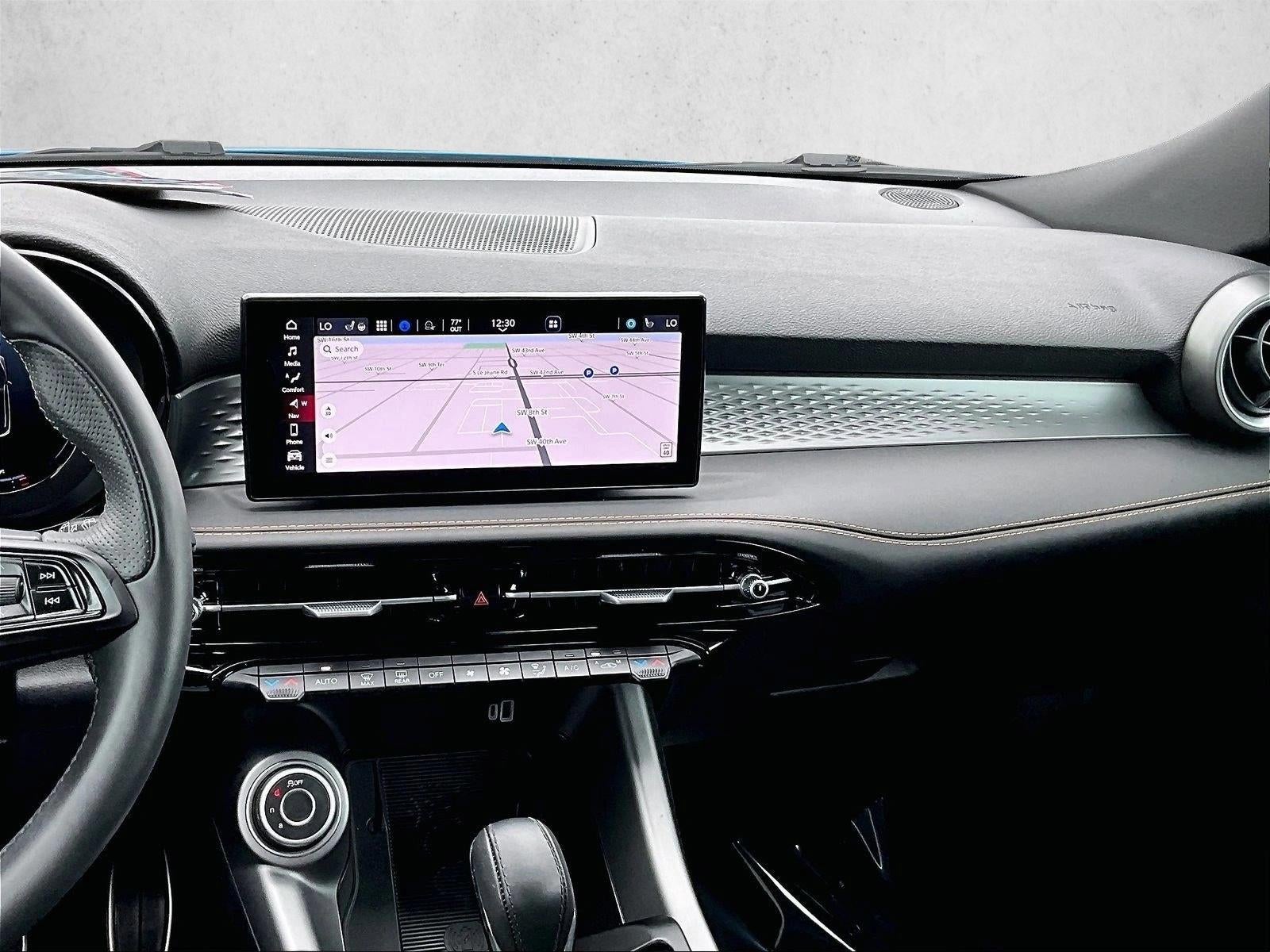 2025 Alfa Romeo Tonale Base