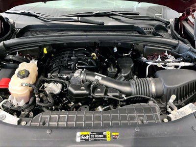 2023 Jeep Grand Cherokee Laredo 4x2