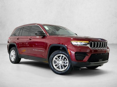 2023 Jeep Grand Cherokee Laredo 4x2