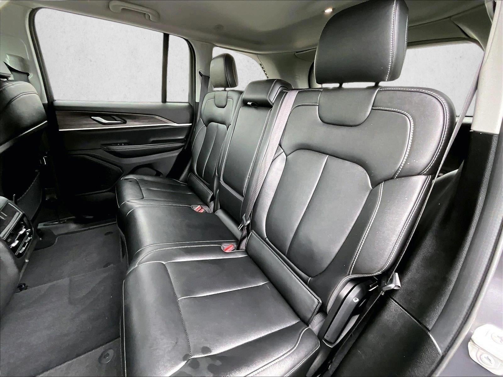 2023 Jeep Grand Cherokee Limited 4x2
