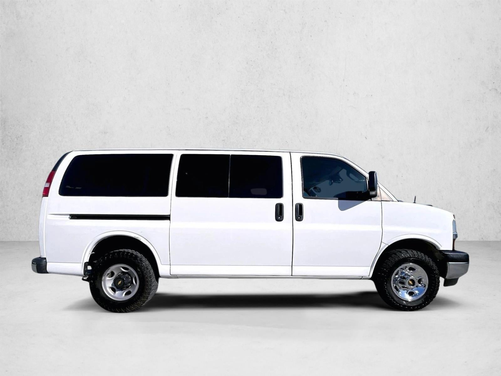 2019 Chevrolet Express Passenger 3500 LT