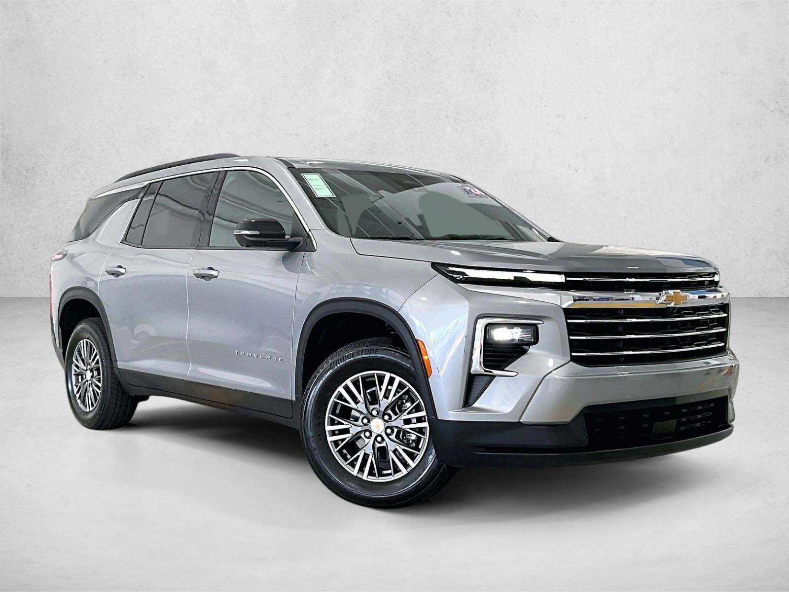2024 Chevrolet Traverse LT