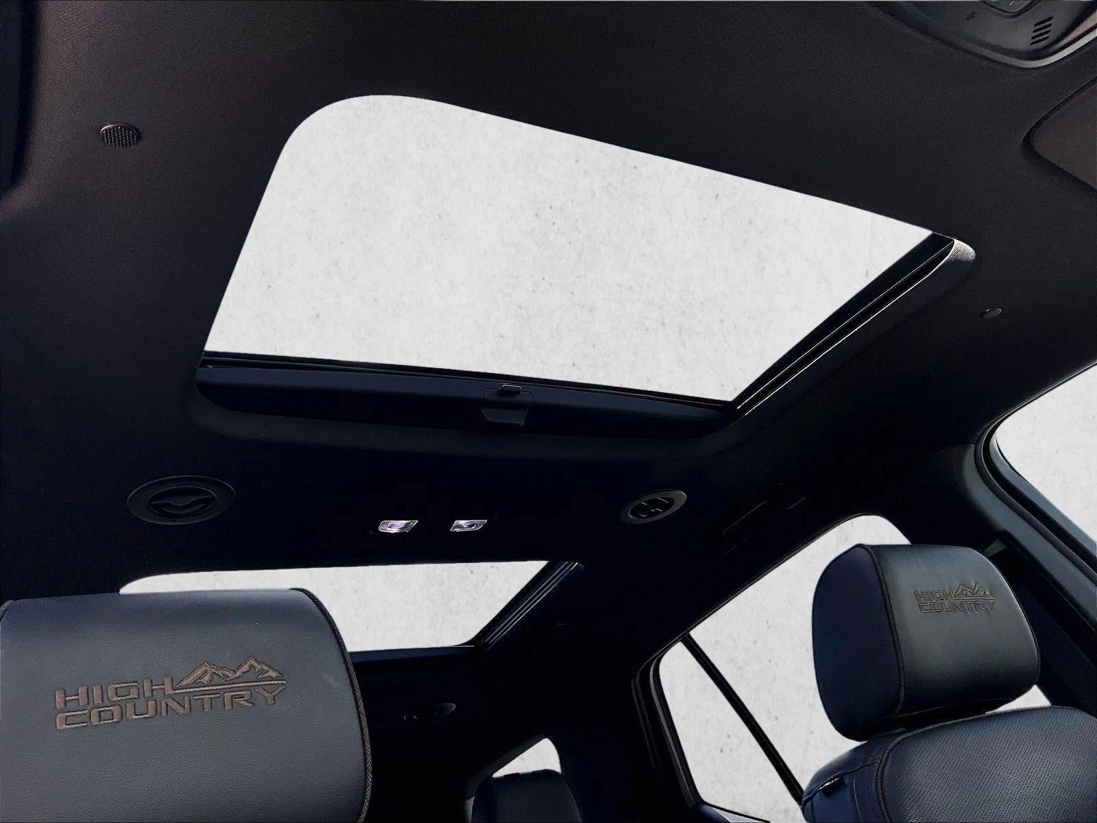 2023 Chevrolet Traverse High Country