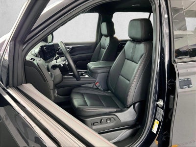 2025 Chevrolet Suburban RST