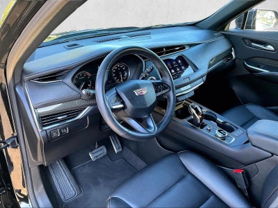 2023 Cadillac XT4 Sport