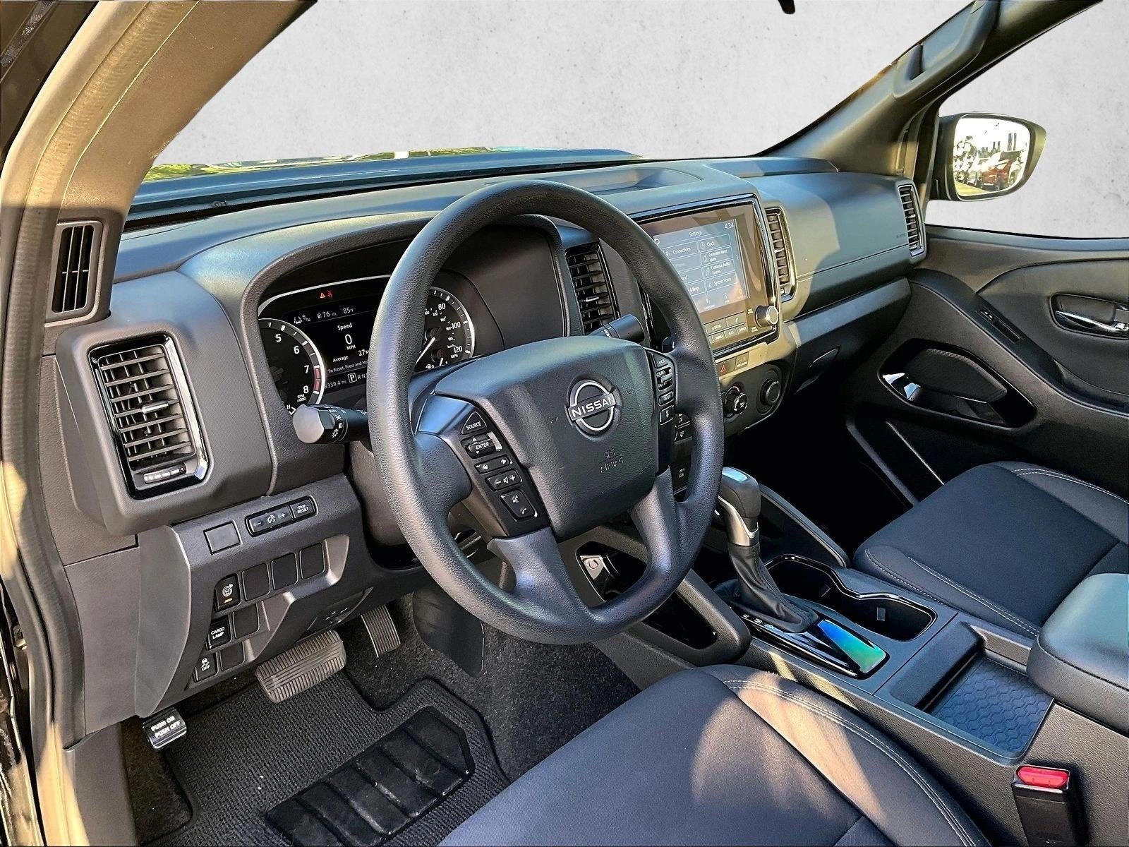 2023 Nissan Frontier SV