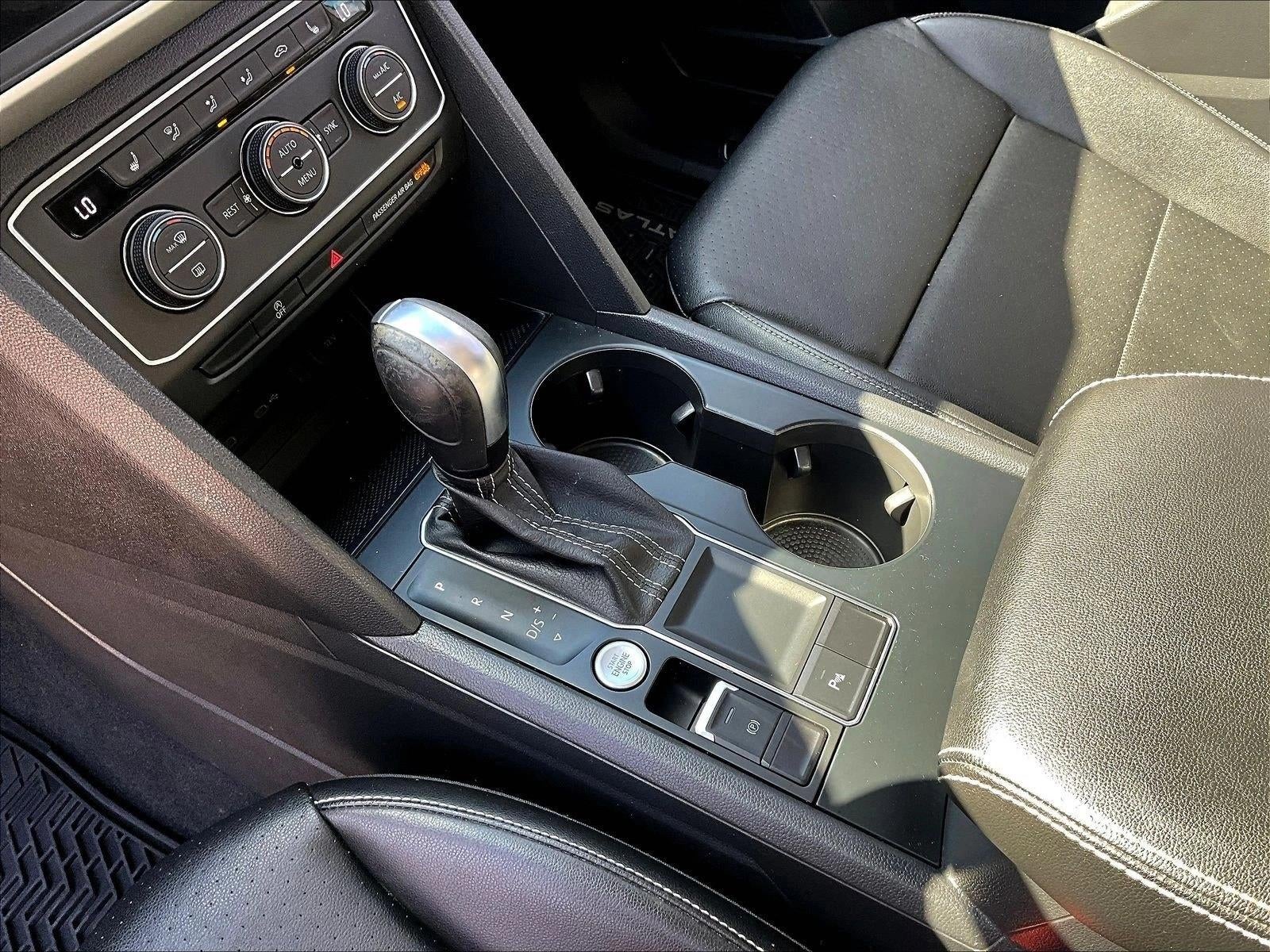 2021 Volkswagen Atlas 3.6L V6 SE w/Technology R-Line