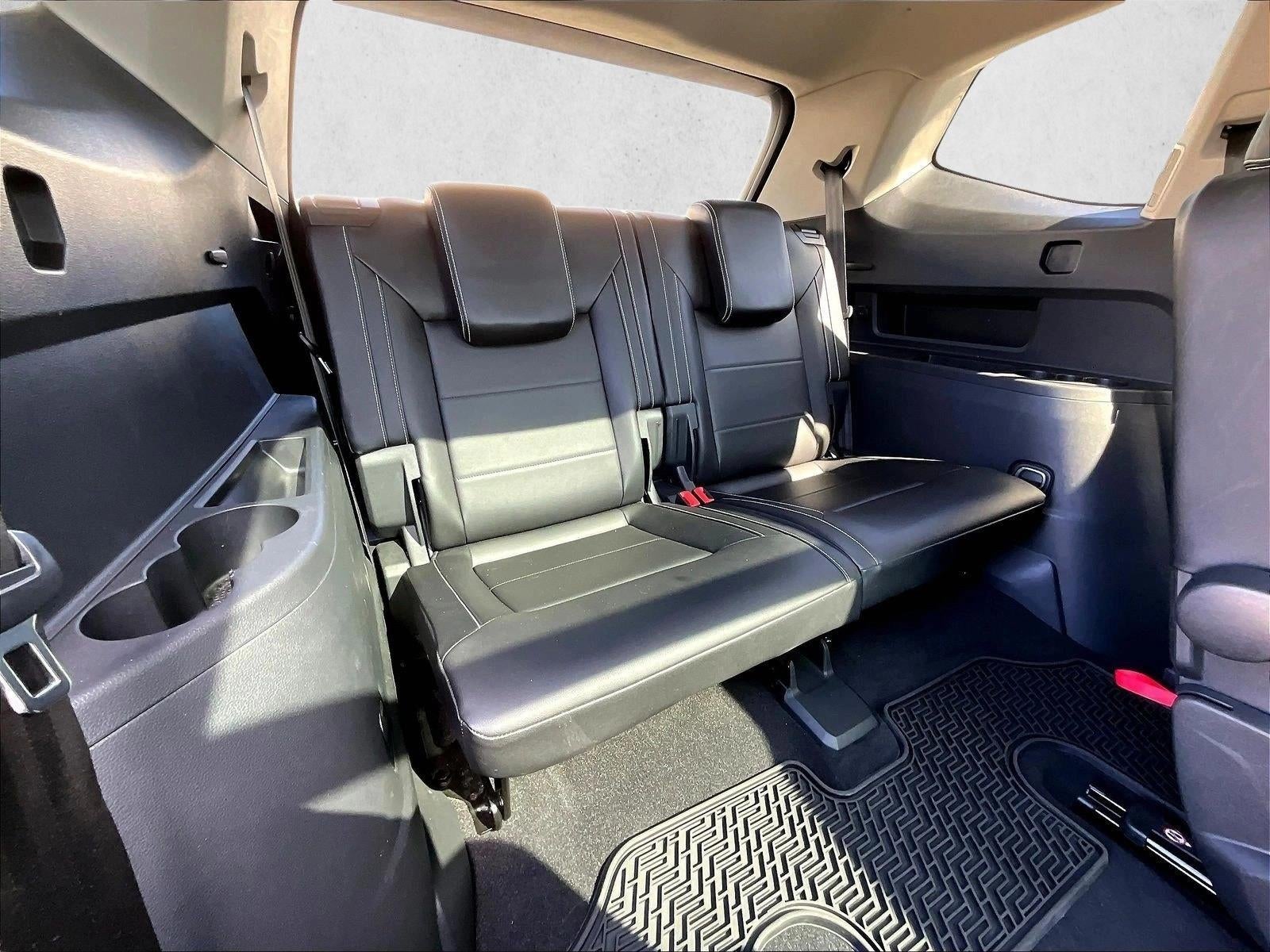 2021 Volkswagen Atlas 3.6L V6 SE w/Technology R-Line