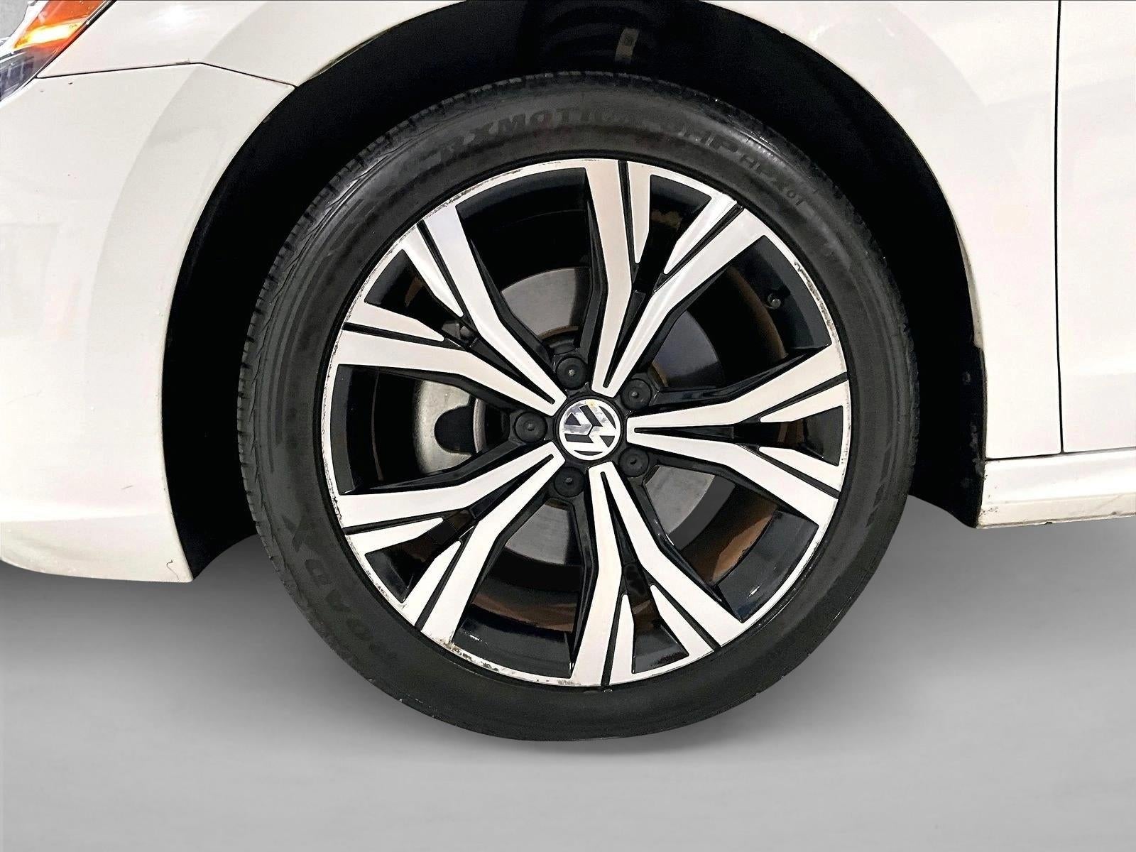 2022 Volkswagen Passat 2.0T SE