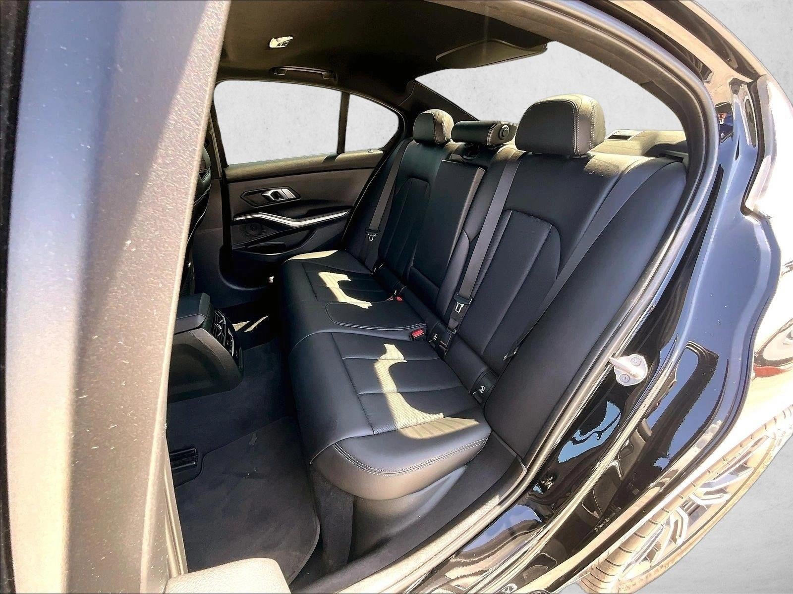 2022 BMW 330e 330e