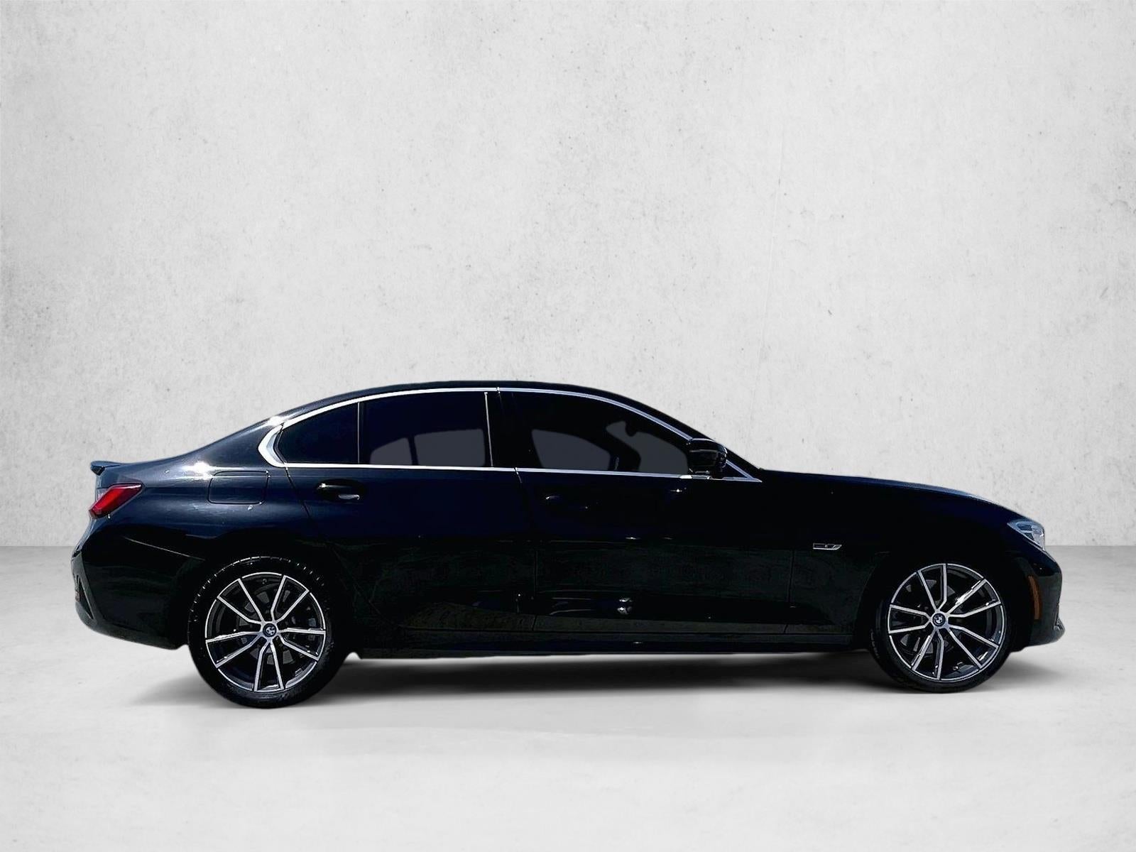 2022 BMW 330e 330e
