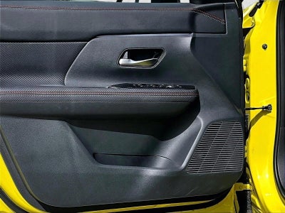 2025 Nissan Kicks SR FWD